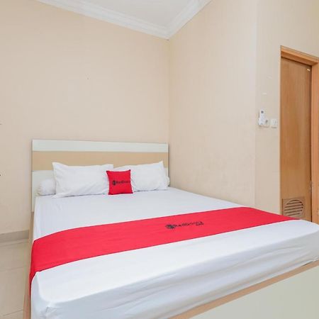 雅加达 Reddoorz Syariah Near Stasiun Karet酒店 外观 照片