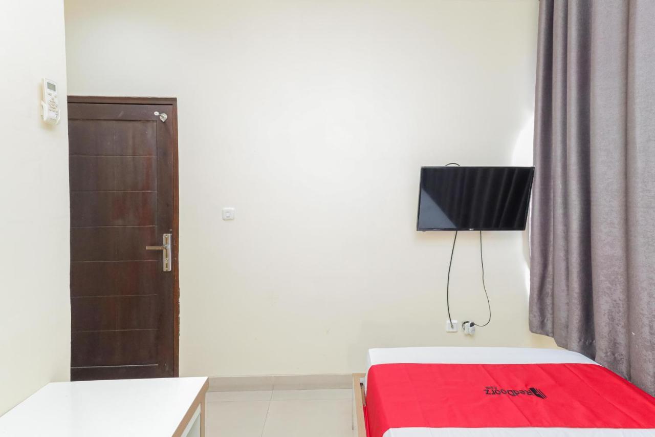 雅加达 Reddoorz Syariah Near Stasiun Karet酒店 外观 照片