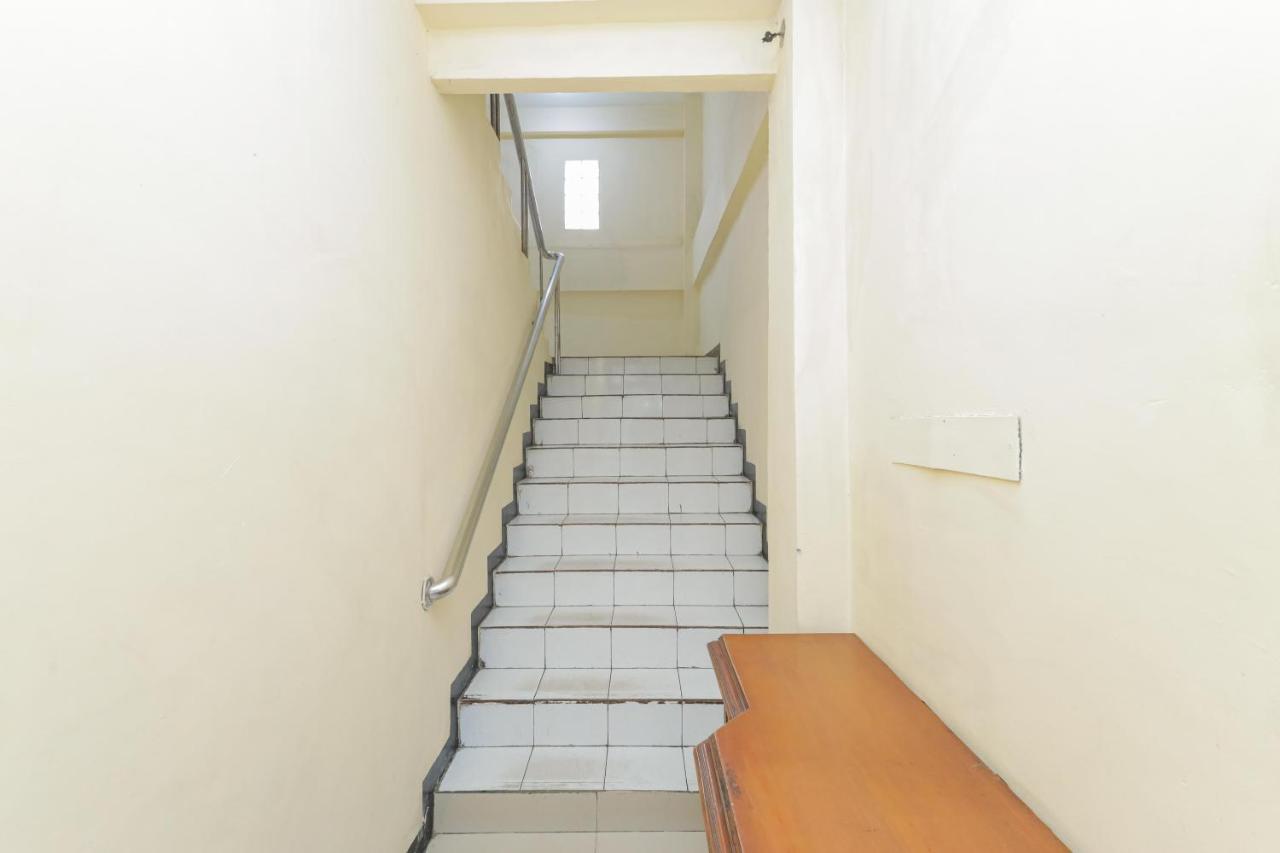 雅加达 Reddoorz Syariah Near Stasiun Karet酒店 外观 照片