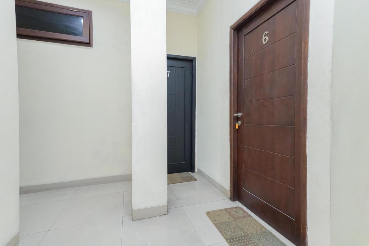 雅加达 Reddoorz Syariah Near Stasiun Karet酒店 外观 照片