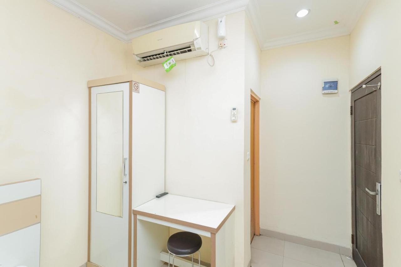 雅加达 Reddoorz Syariah Near Stasiun Karet酒店 外观 照片